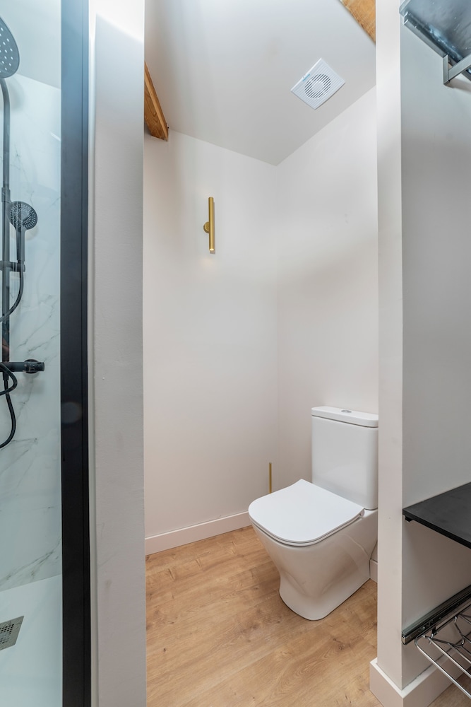 Ando apartments