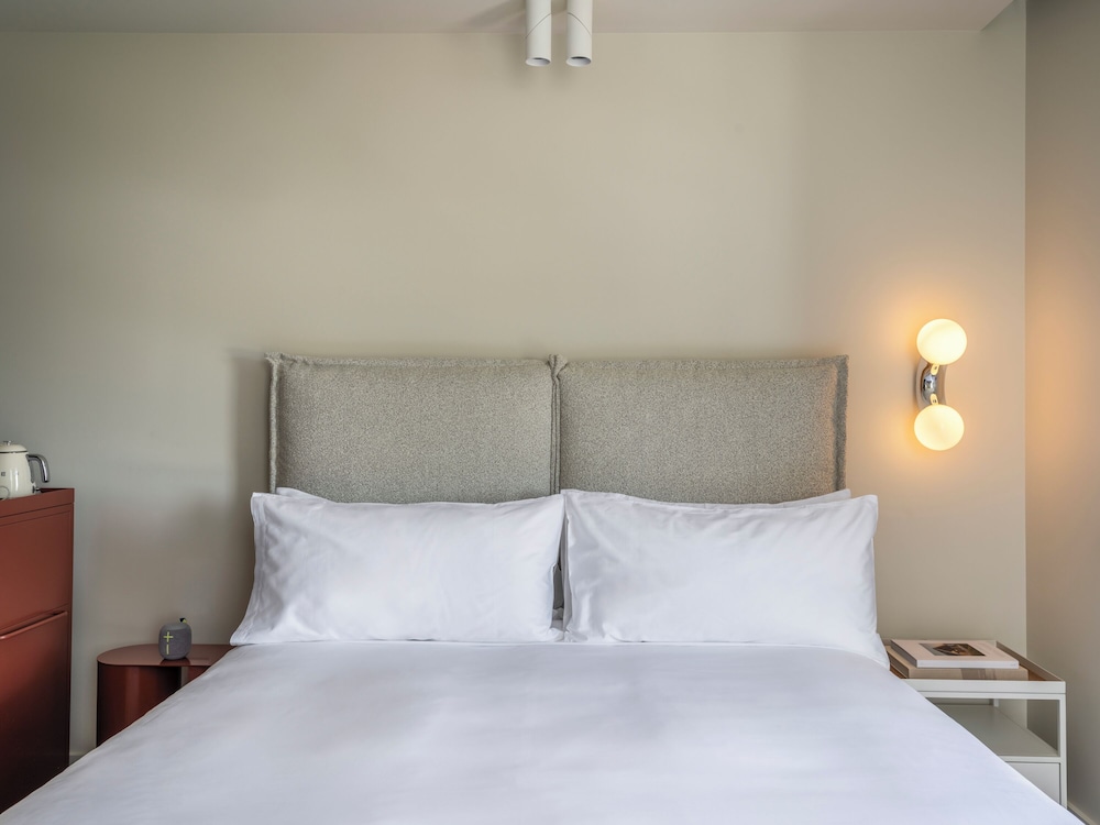 The StandardX, Melbourne 12