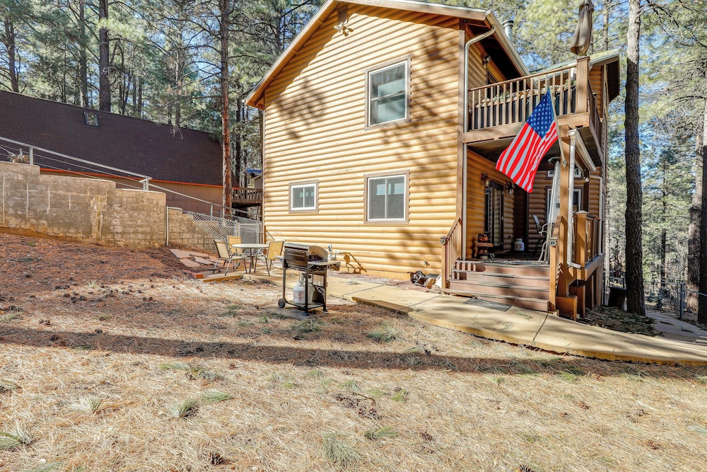 Mountain Retreat in Flagstaffs Kachina Village!