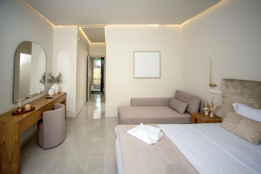 Elira Luxury Villa - With Private Pool