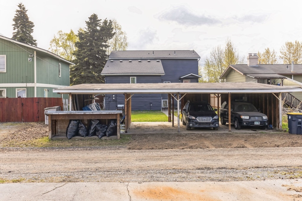 Apartment In Anchorage ~10 Mi To Alaska Zoo! 2 Bedroom Apts by RedAwning view 5