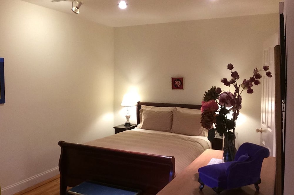 Lincoln Center Apartments