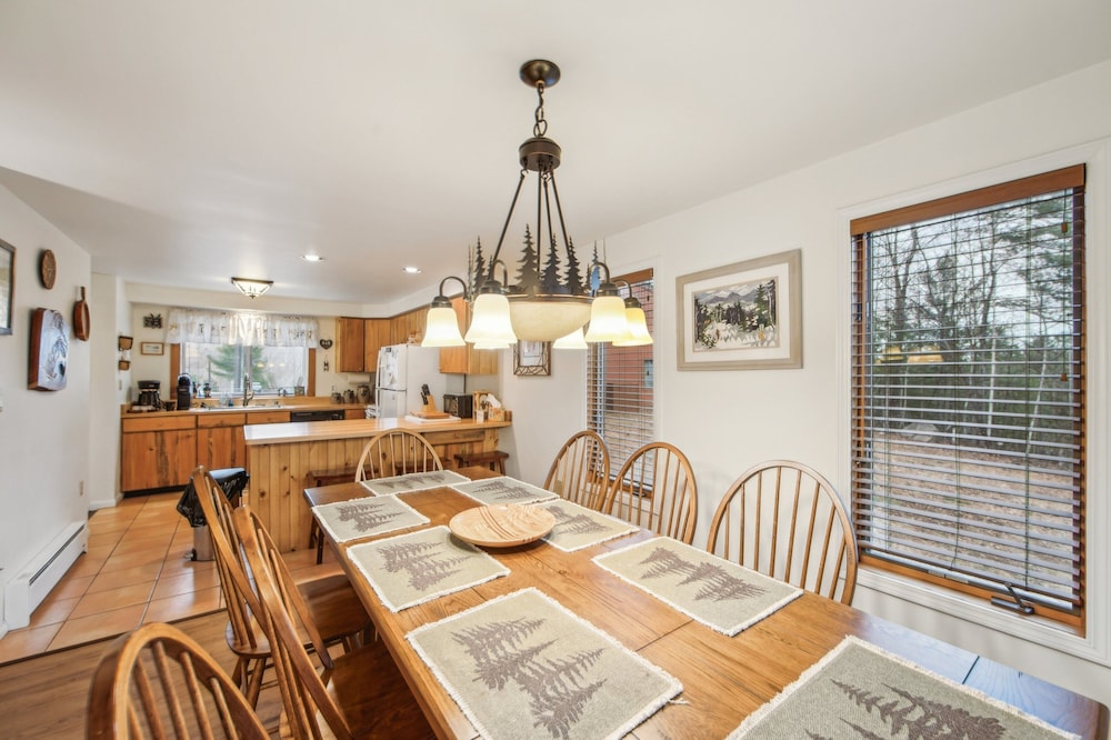 Top Ridge 49p - Family-friendly End Unit 3 Bedroom Townhouse by The Summit at Gore Mountain