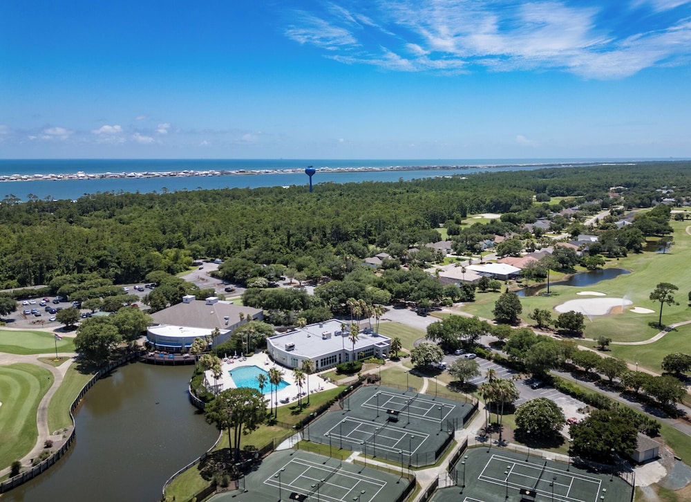 Peninsula Golf Club - The Links #B203 by Southern Vacation Rentals