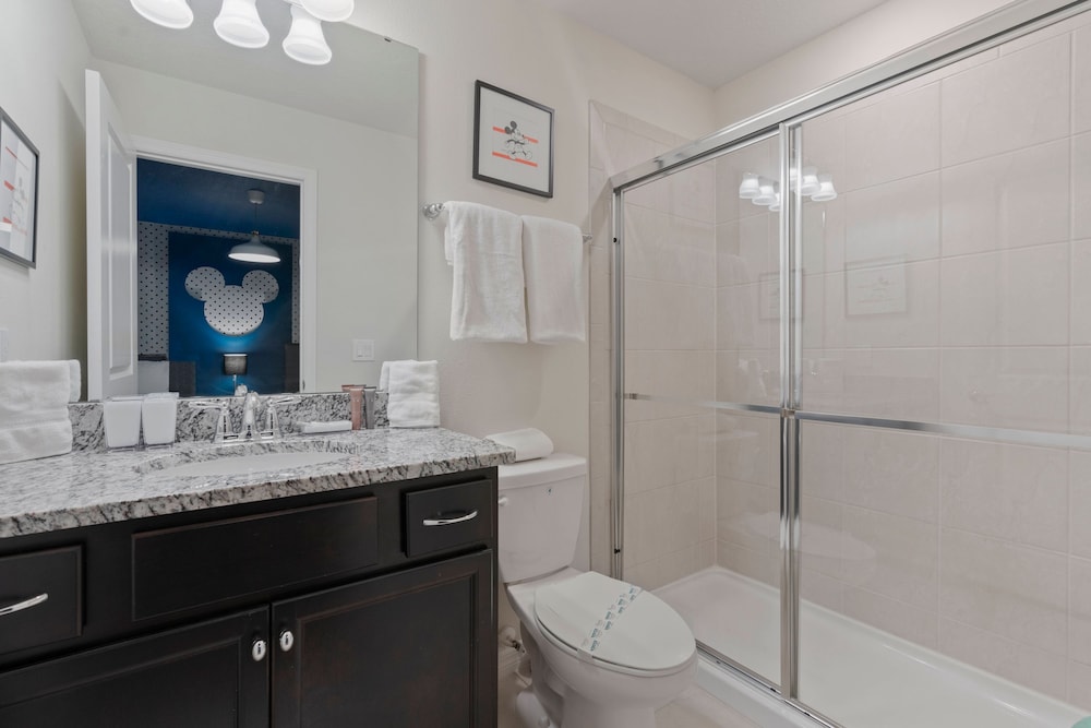 2024 Brand 10 Spacious Bedrooms At Windsor Island view 4