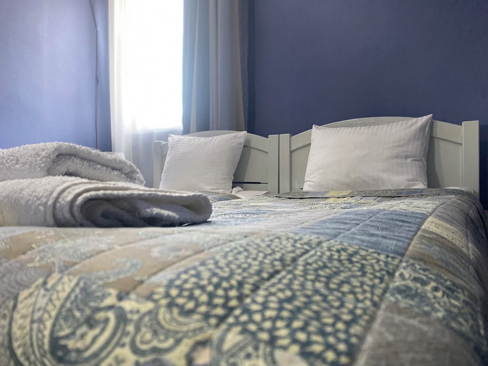 Hillside Guesthouse