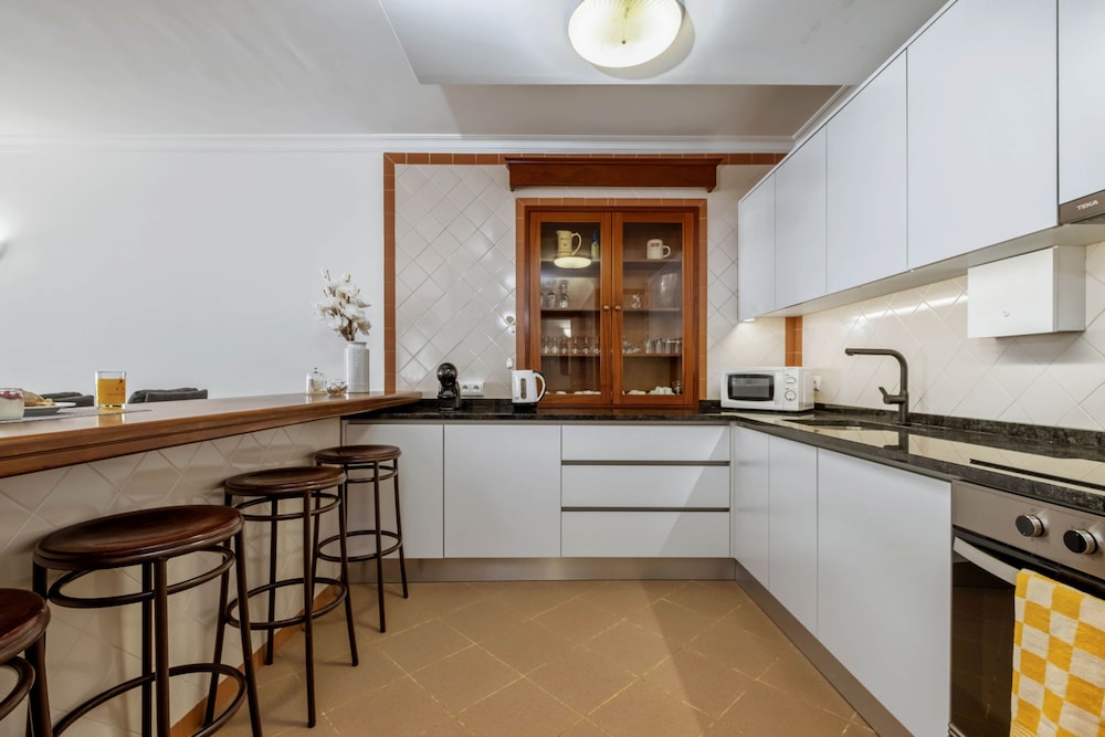 Pestana s Nest by Homie