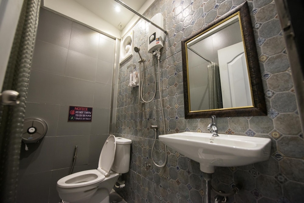4Share Hostel - Adults Only