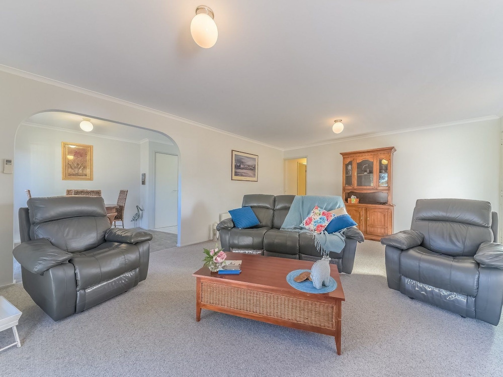4 Lansell Alfresco in Cowes view 3