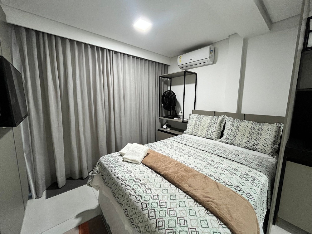 Hyde Park Lofts - by Living