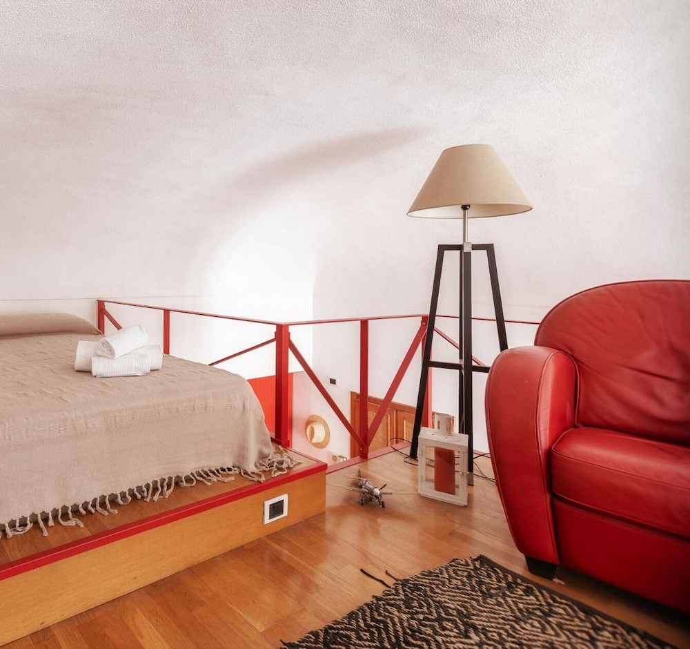 Central Festival Apartment by Wonderful Italy view 3