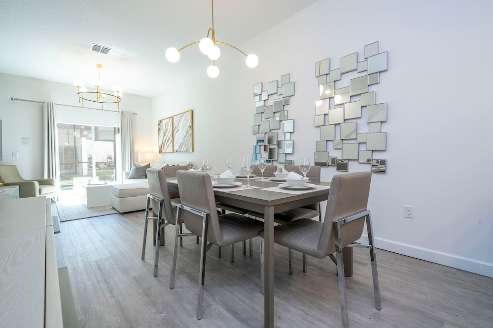 Brand new 4 Bed With Loft Villa for all
