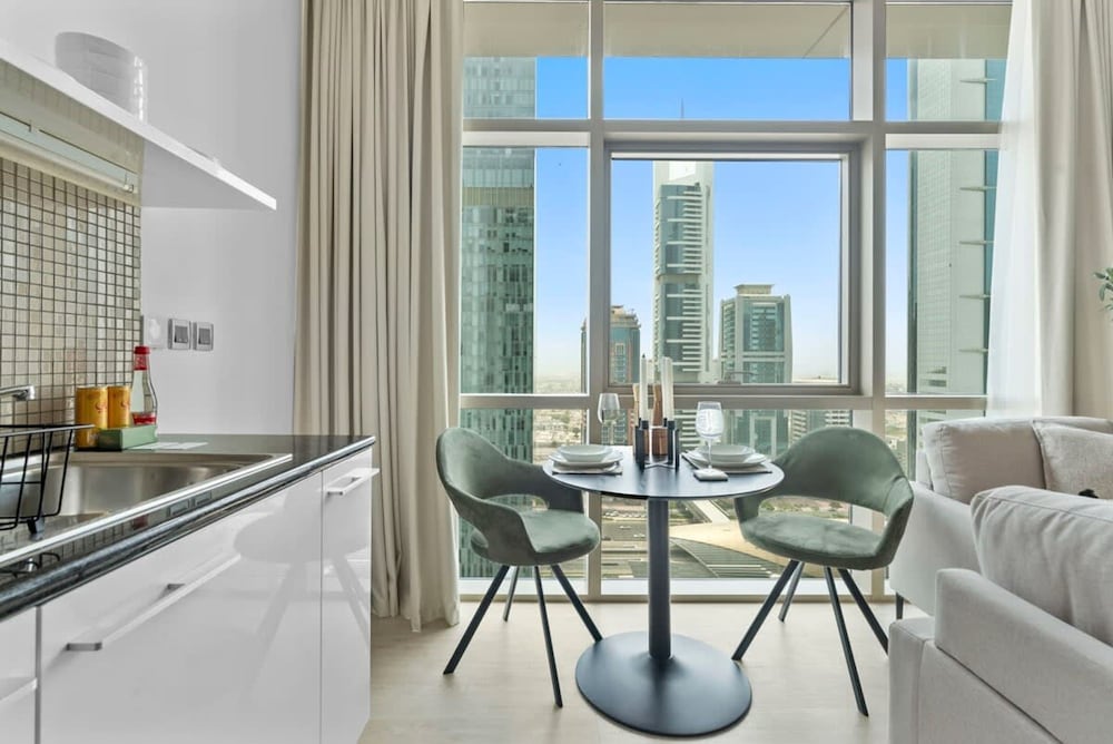Silkhaus Modern Studio in Difc Business Ideal
