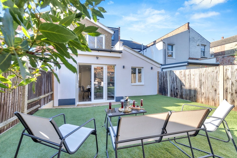 outdoor bbq area
