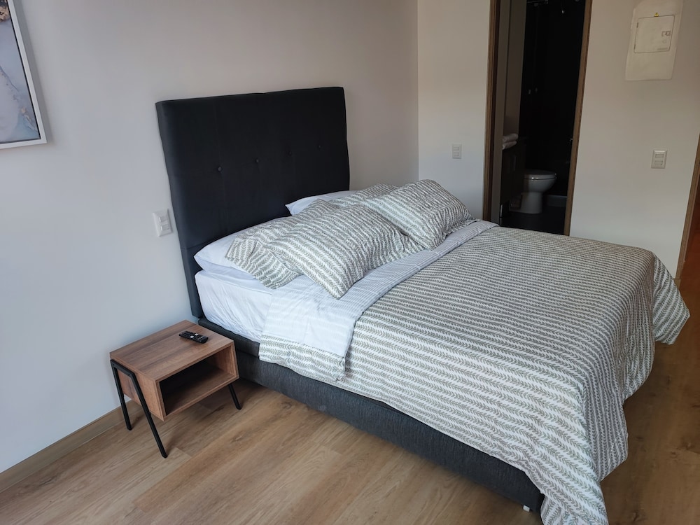 ApartaSuite -Centro Internacional-Mitika