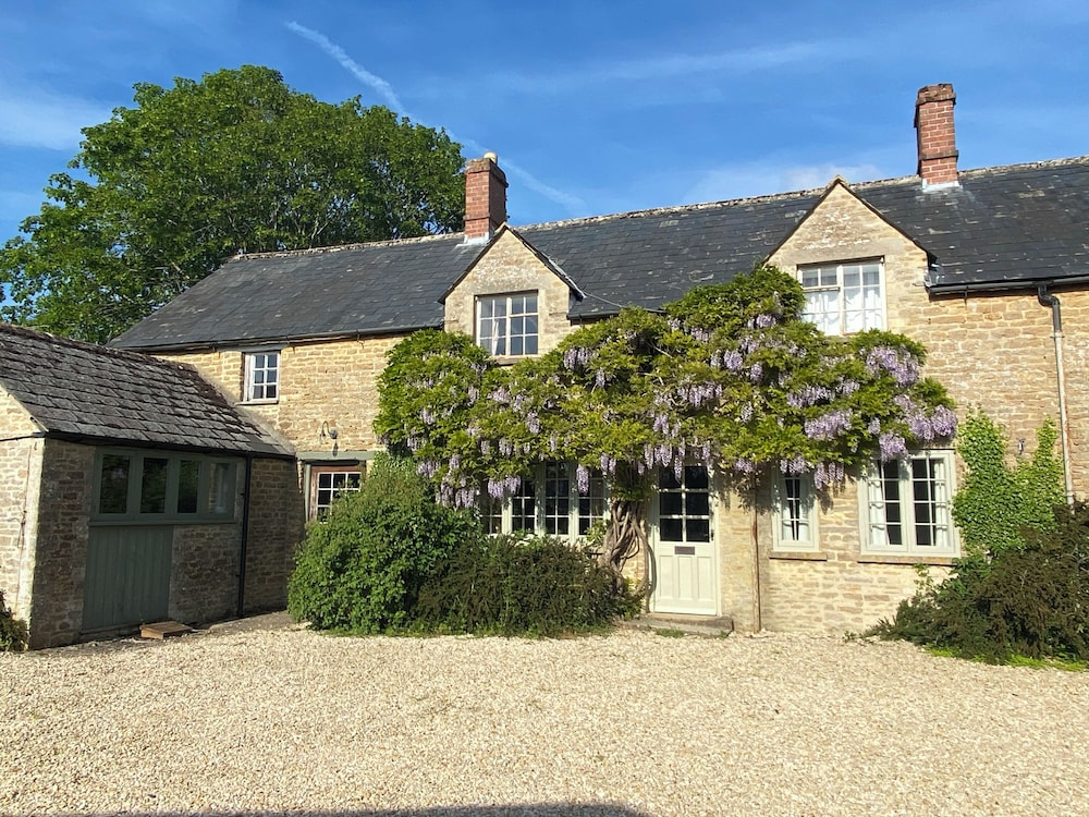 Little Lemhill Farm Cottage