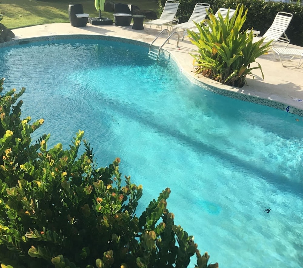 Family Villa Oleana Waterviews Oceanfront With Water and Generator