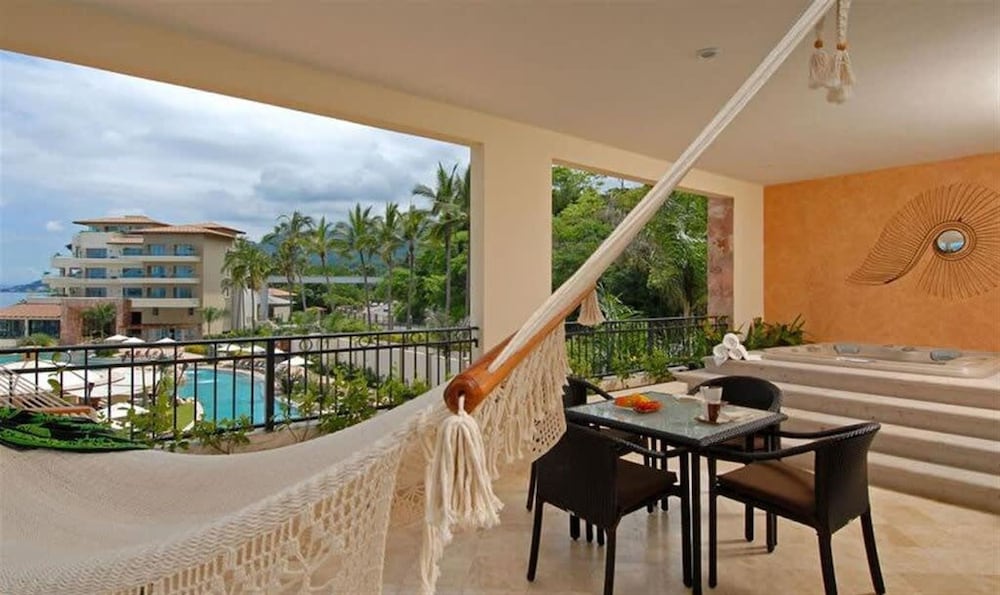 2BD Del Palmar Cancun Luxury Resort