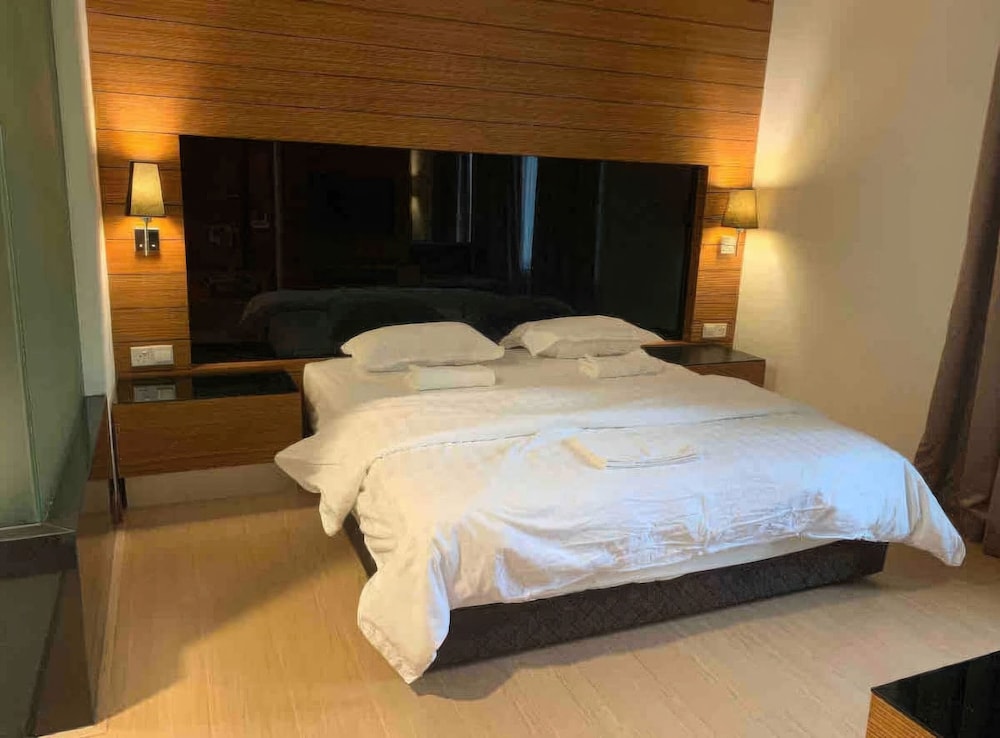 Dua Sentral Residential Apartments Tower