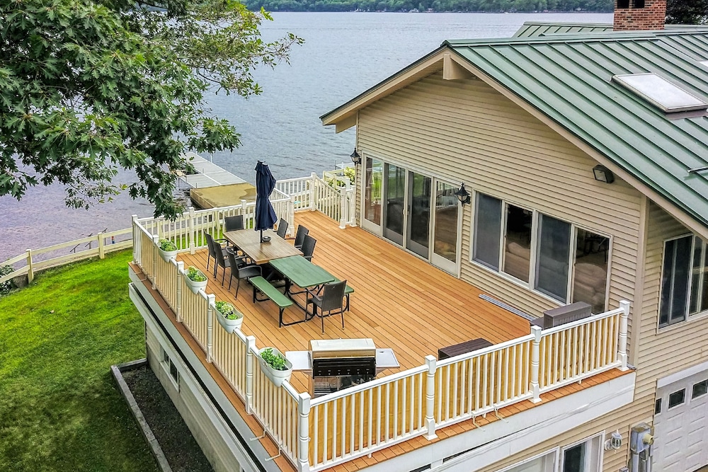 Waterfront Sidney Getaway w/ Private Dock! view 5