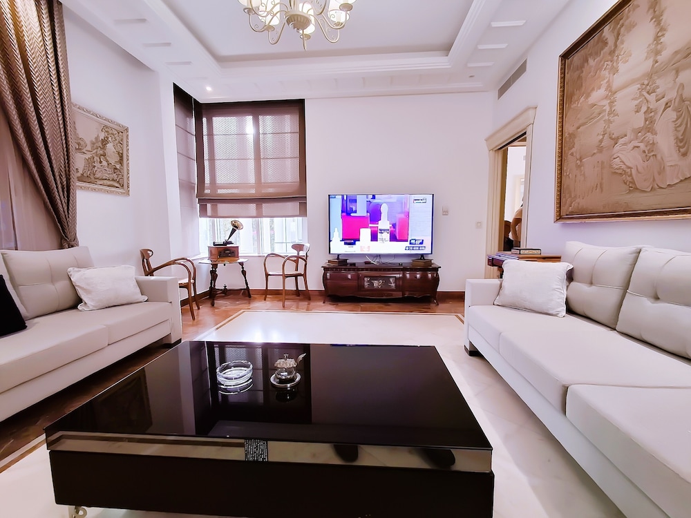 L'Orchidée - Luxury Suites