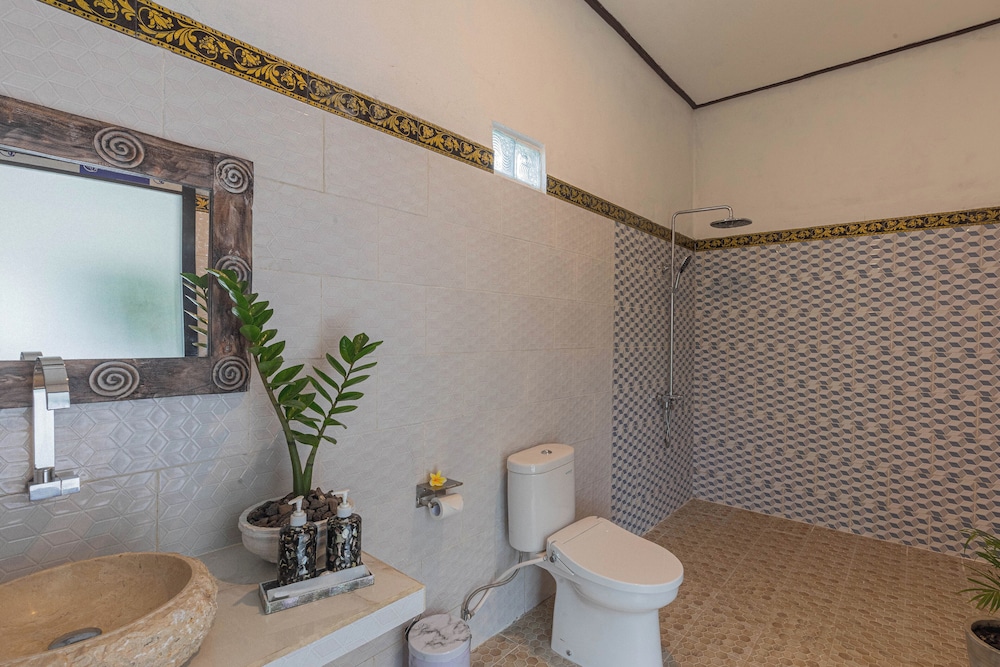 Radjes Bungalow Nusa Penida