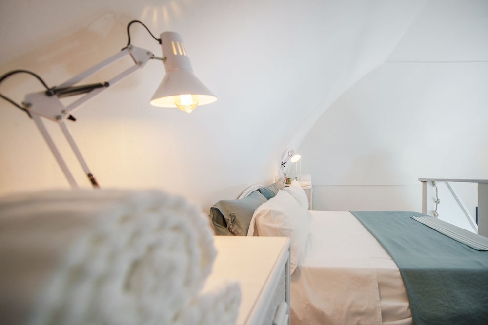 Corricella Sea Window en Procida — bedroom