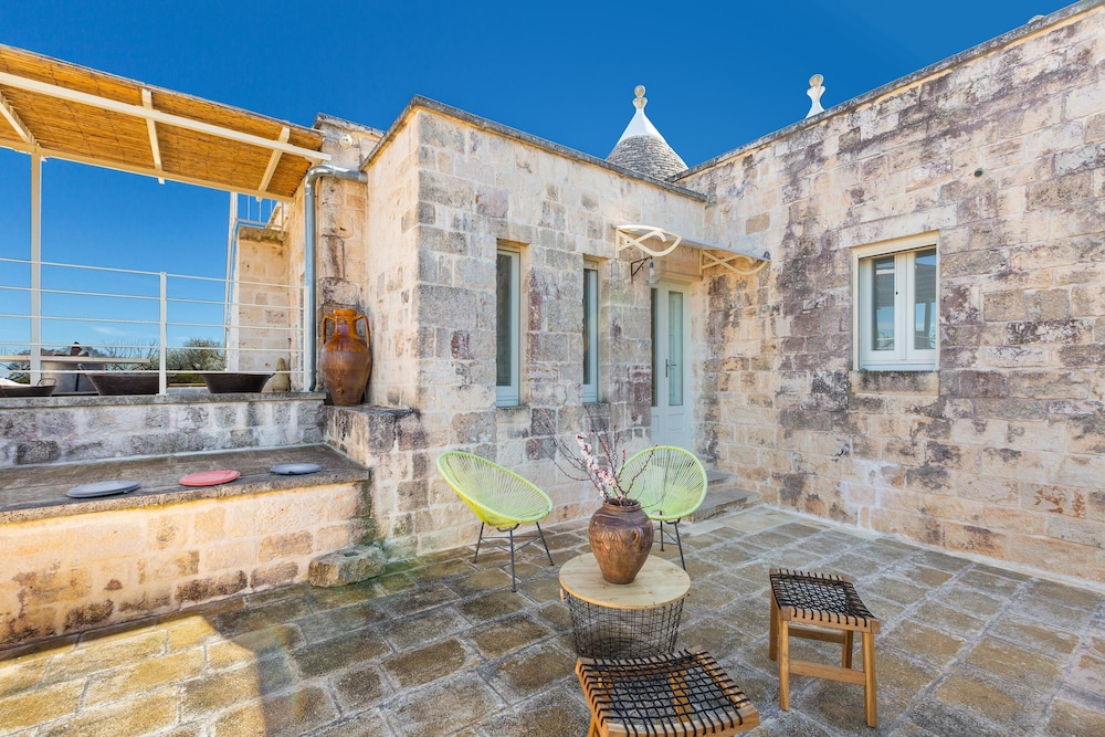 3224 Trulli Almaviva by Perle di Puglia view 2