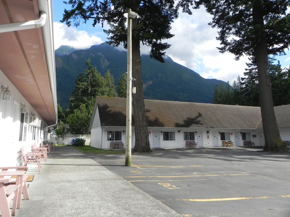 Skagit Motor Inn - Image 3