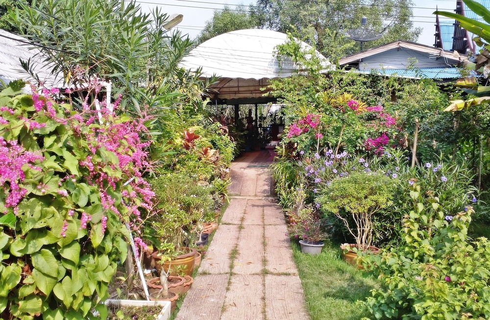 Baanbon Homestay
