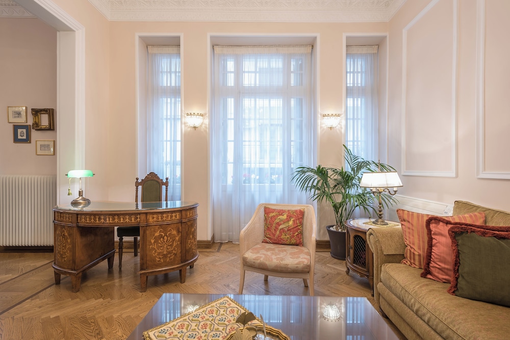 The Rare Luxury Gem in Kolonaki Sq - near Syntagma