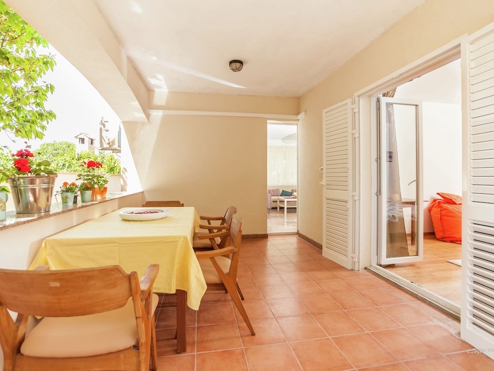 Cozy Coastal Retreat in Zadar view 2