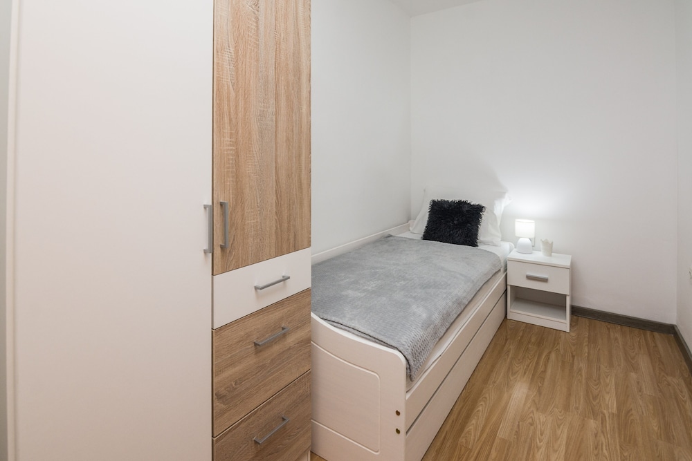 Apartments Bilic view 4