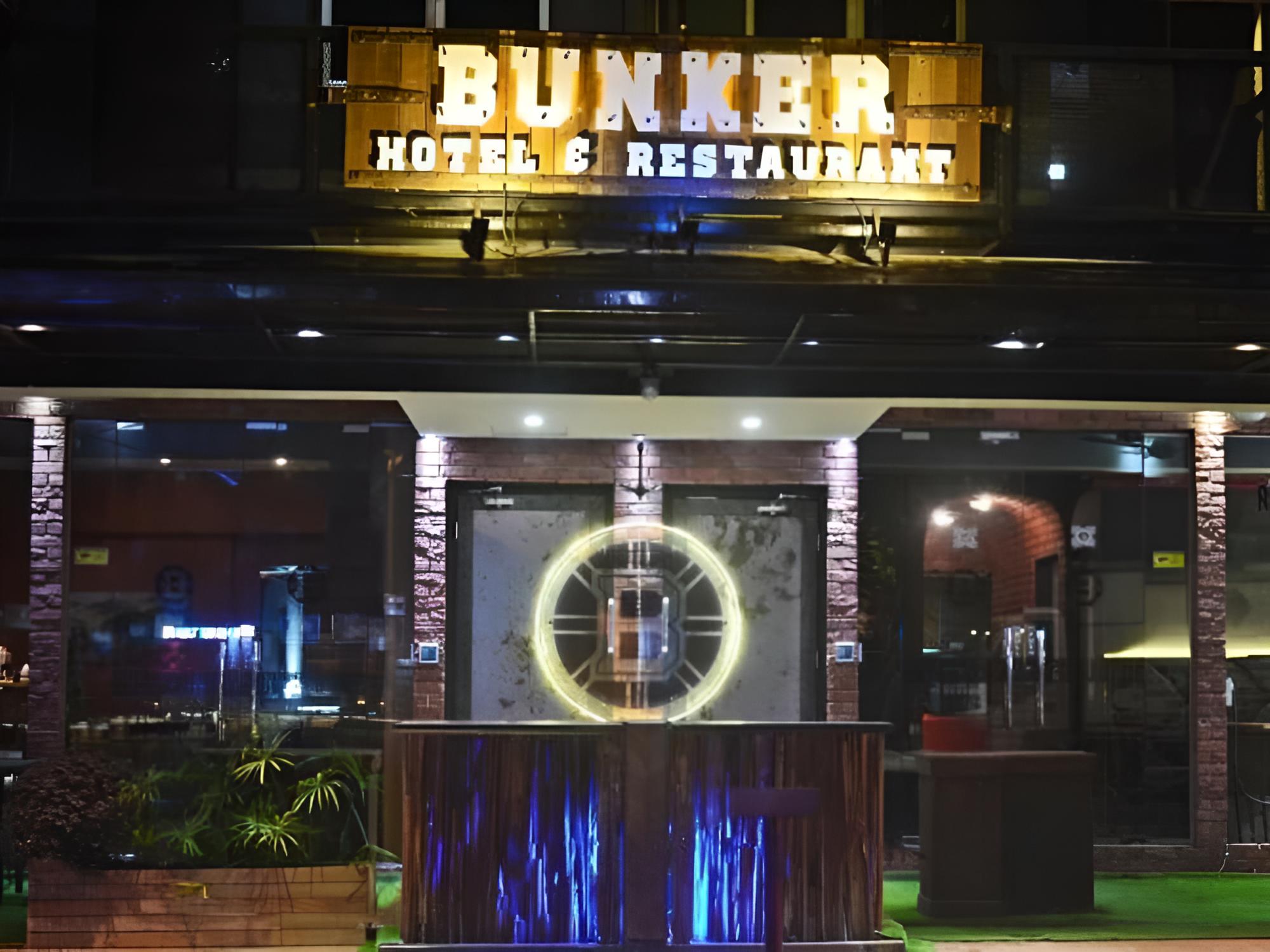 Bunker Hotel & Restaurant