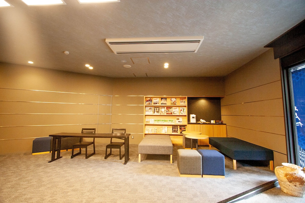Wakamiya view 3