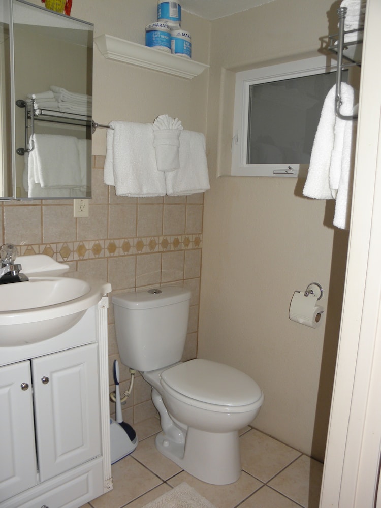 Sea Haven Motel & Guest House