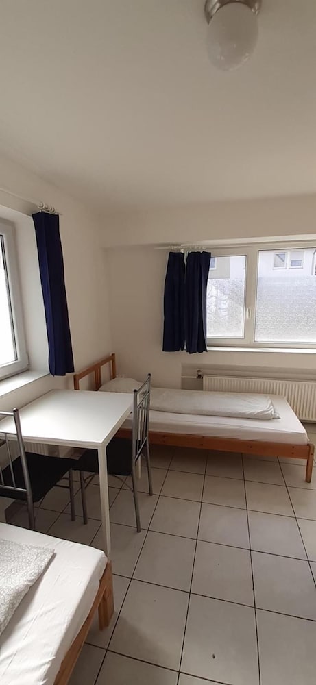 2-Rent Group Hostel Apartments EVE74