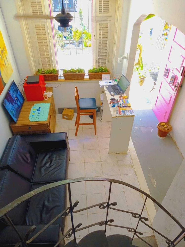 LIVE RIO HOSTEL