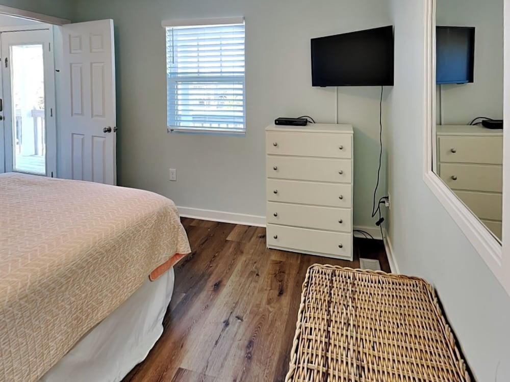 A Grande Green by Topsail Realty