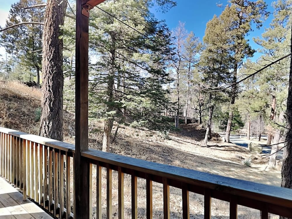 Doc's Den by Ruidoso Vacation Rentals