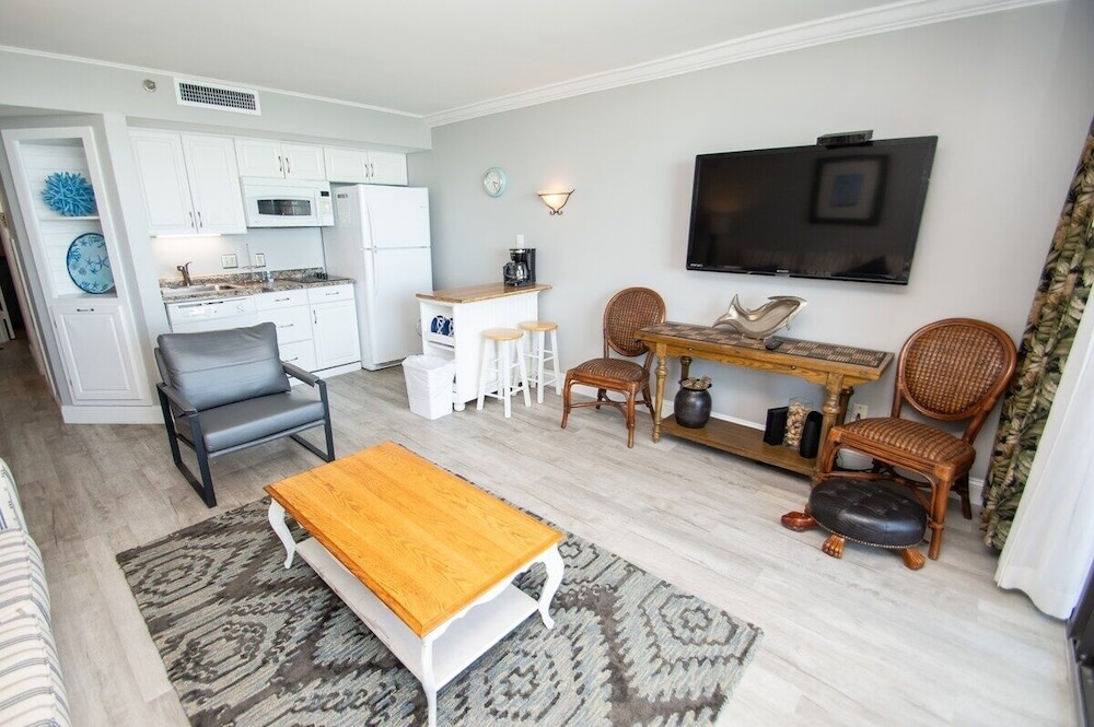 Ocean Forest 1006 1 Bedroom Condo