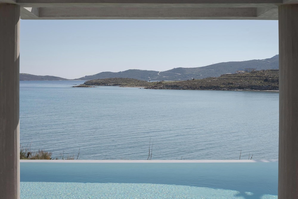 Luxurious Seafront Villa Karystos