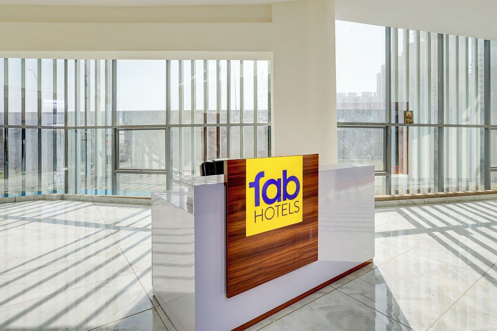 Fabhotel The Royal Kishan Complex