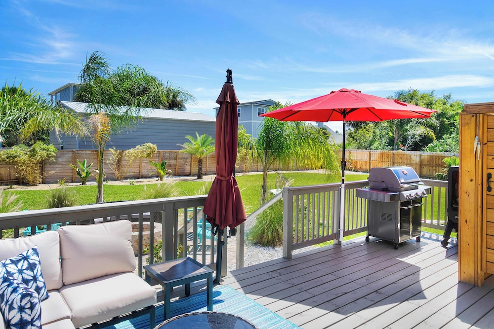 Steps to Beach Patio Fire Pit Tropical Oasis