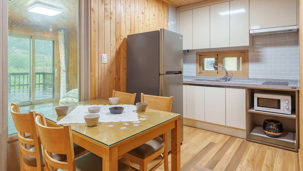 Gyeongju Happy Dream Ocean View Pension
