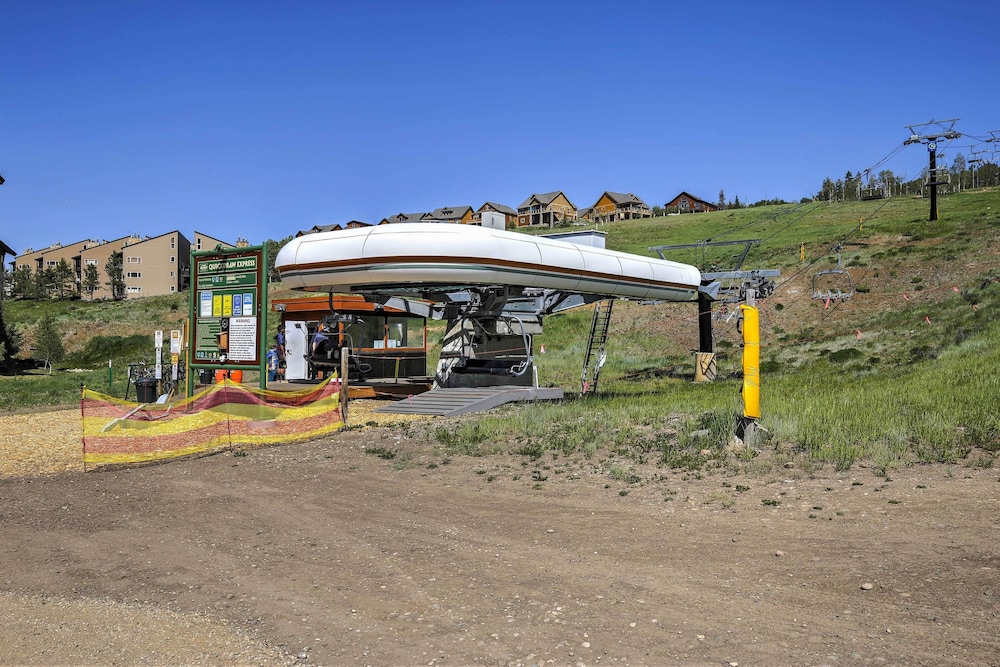 Granby Ranch Escape: Shuttle to the Slopes!