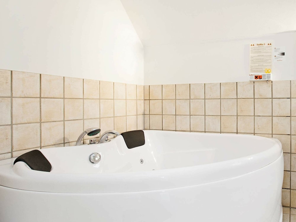 Lovely Holiday Home in Vaeggerlose with Hot Tub view 3