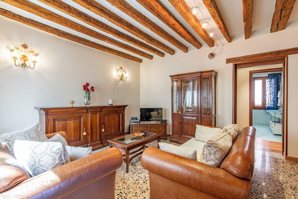 Al Campanile View & Terrace