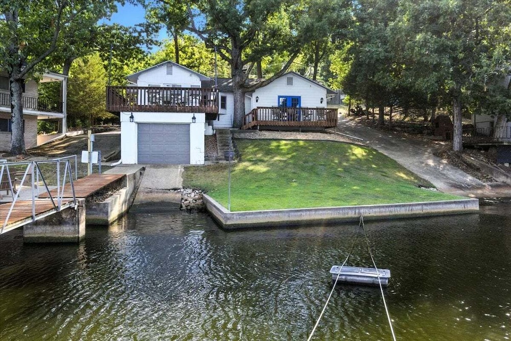 Lakefront Home at the 10mm With Dock Slip & Bar