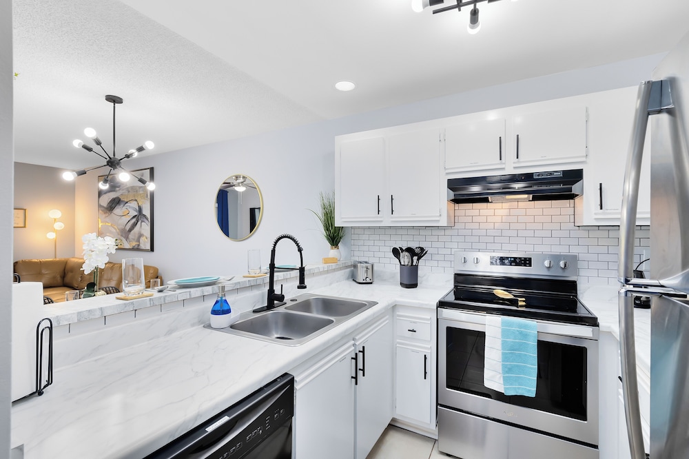 Oasis Apartment Homes